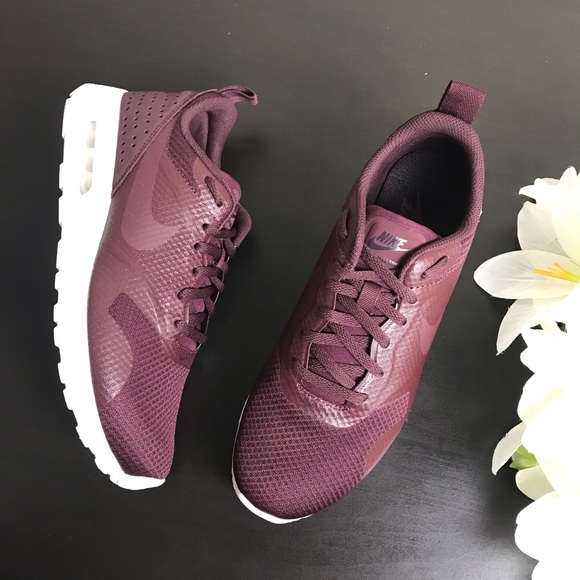 Nike Shoes - Brand New Nike Air Max Tavas Women’s Running Shoes